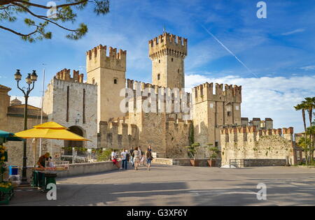 Castello Scaligero, Sirmione Lago di Garda, Lombardia, Italia, UNESCO Foto Stock