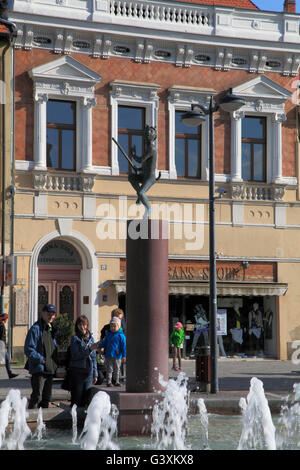 Ungheria Szombathely Fő tér piazza principale, persone Foto Stock