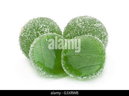 I canditi di round gelatine di frutta isolato su sfondo bianco Foto Stock