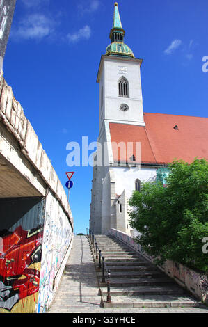 Vicolo San Martin's Cathedral, Bratislava Foto Stock