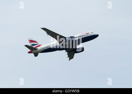 British Airways Airbus A319-131 aeromobile Foto Stock