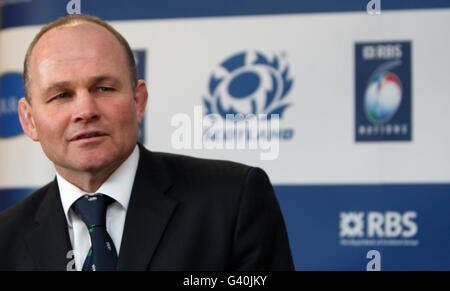 Rugby Union - Nazioni RBS 6 - Annuncio squadra scozzese - Murrayfield. Capo allenatore scozzese Andy Robinson durante una conferenza stampa a Murrayfield, Edimburgo. Foto Stock