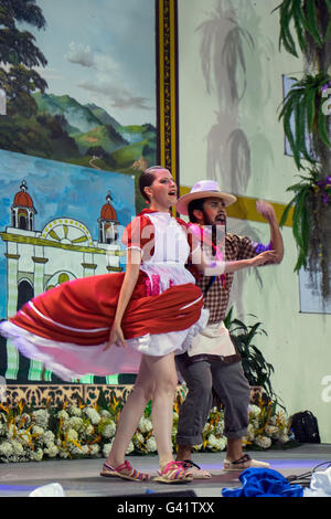 Ballo folk in Aguadas Foto Stock