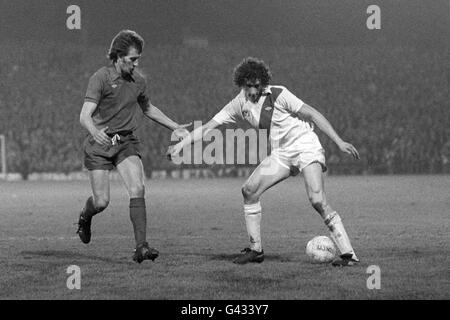 Calcio - Lega Divisione tre - Crystal Palace. Rachid Harkouk in azione per il Palazzo di Cristallo (r). Foto Stock