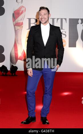 Will Young arriva per i 2011 Brit Awards all'O2 Arena di Londra. Foto Stock