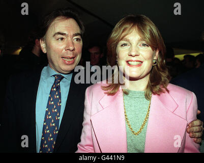 Sir Andrew Lloyd Webber con la sua attuale moglie, Madelaine, durante una festa per celebrare 'Cats' diventando il musical più lungo al mondo la scorsa notte al New London Theatre di Drury Lane. Il musical ha registrato la sua 6138 a esecuzione per battere Il record di Broadway Di una Chorus Line. Guarda la storia di PA SHOWBIZ Cats. Foto di David Cheskin/PA. 30/04/96: Sir Andrew ha detto a PA News questa sera che sua moglie aveva avuto una bambina, Isabella Aurora, il terzo figlio della coppia. Vedi PA Story SOCIAL Webber. Foto di David Cheskin/PA. 01/02/98: Il compositore plurimilionario Lord Lloyd-Webber ha venduto i suoi sei piani Foto Stock