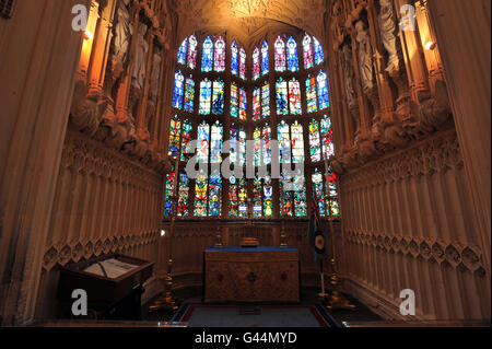 La vetrata del RAF Memorial, nella RAF Chapel nel centro di Londra dell'Abbazia di Westminster. Foto Stock