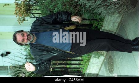 George Best moglie battendo la denuncia Foto Stock