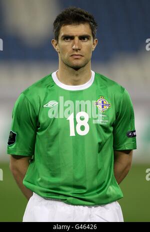 Calcio - UEFA Euro 2012 - Gruppo C - Serbia / Irlanda del Nord - Red Star Stadium. Aaron Hughes, Irlanda del Nord Foto Stock