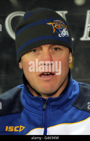 Rugby League - Engage Super League - Hull FC v Leeds Rhinos - KC Stadium. Leeds Rhinos capo pullman Brian McDermott Foto Stock