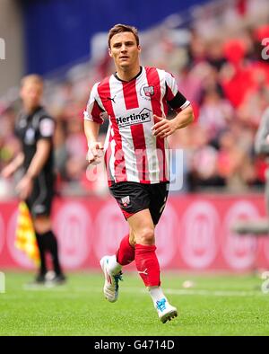 Calcio - Johnstone's Paint Trophy Final - Brentford v Carlisle United - Wembley Stadium. Sam Saunders, Brentford Foto Stock