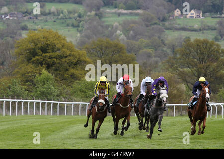 Horse Racing - La riunione del mese di aprile - Giorno 1 - Cheltenham Racecourse Foto Stock