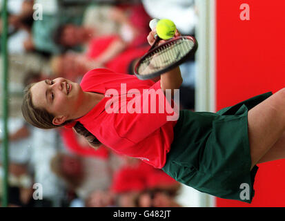 Palla da tennis ragazza Kavanagh/Final Foto Stock