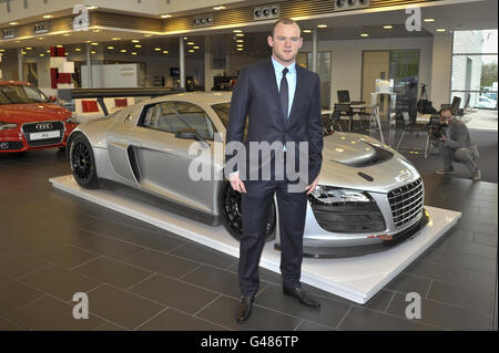 Lancio del Bristol Audi Centre - Cribbs Causeway. Il Manchester United attaccante Wayne Rooney durante il lancio del Bristol Audi centro, Bristol. Foto Stock