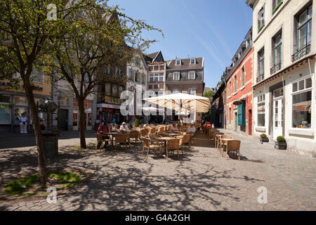 Sidewalk Cafe su Muensterplatz square, Aachen, Renania, Renania settentrionale-Vestfalia, PublicGround Foto Stock