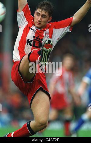 Calcio - Endsleigh League seconda divisione - Brentford v Crewe Alexandra. Nick Forster, Brentford Foto Stock