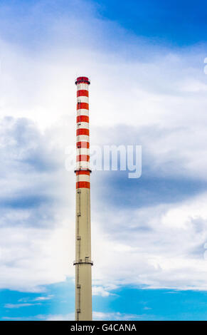 Camino a strisce rosse e bianche Foto Stock