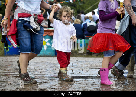 Glastonbury Festival 2011 - Arrivi Foto Stock