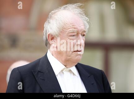 Michael Gambon arriva per un cocktail con la Cast of Harry Potter e il Deathly Hallows, parte 2, al St. Pancras Renaissance London Hotel, Euston Road, NW1 2AR. Foto Stock