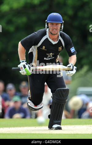 Cricket - Friends Life Twenty20 - North Group - Derbyshire Falcons v Warwickshire Bears - Highfield. Darren Maddy, Warwickshire Bears Foto Stock