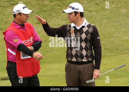 Golf - il Campionato Open 2011 - giorno uno - Royal St George's. Louis Oosthuizen del Sudafrica durante l'Open al Royal St George's, Sandwich, Kent. Foto Stock