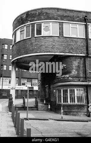 Il vecchio rosso alla stazione degli autobus, Vicario Lane, Leeds. Foto Stock