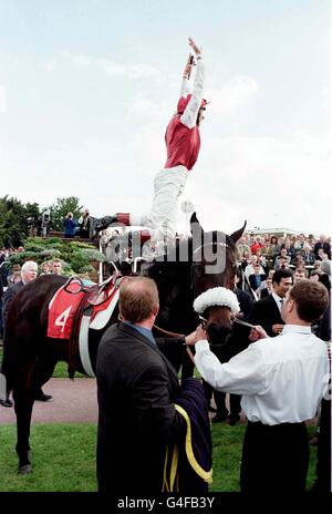 RACING Dettori salti Foto Stock