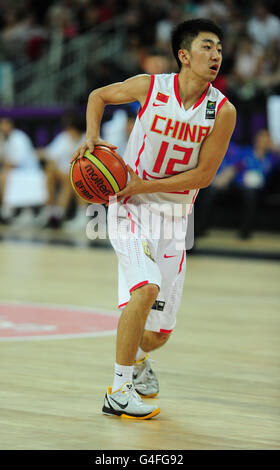 China's Yu Shulong durante l'Invitational International di Londra alla Basketball Arena, nel Parco Olimpico, Londra. Foto Stock