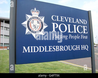 Una visione generale del quartier generale della polizia di Cleveland a Middlesbrough, dopo che il Constable capo della polizia di Cleveland Sean Price e il suo vice Derek Bonnard sono stati arrestati da detective che indagano su accuse di cattiva condotta, abuso di posizione e pratiche di corruzione. Foto Stock