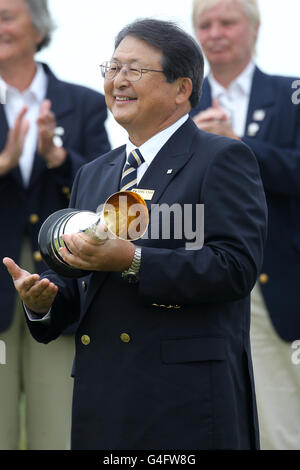 Golf - 2011 Ricoh Womens British Open - 4° giorno - Carnoustie Golf Club. Shiro Kondo, Presidente e CEO di Ricoh Foto Stock