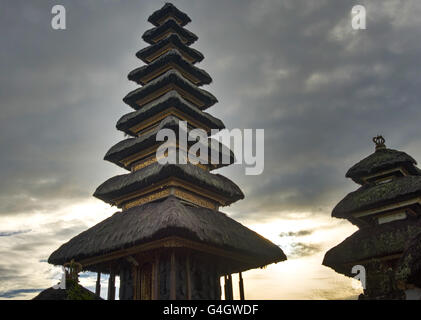 Pura Ulundanu Batur tempio, l'importante tempio indù di Kintamani, isola di Bali, Indonesia Foto Stock