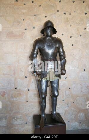 Corpo pieno armor nel castello di Segovia in Spagna Foto Stock