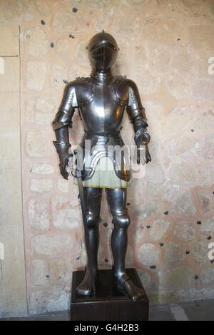 Corpo pieno armor nel castello di Segovia in Spagna Foto Stock