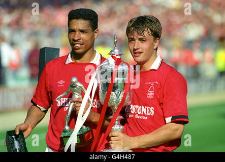 Calcio - Littlewoods Cup - finale - Nottingham Forest v Oldham Athletic Foto Stock