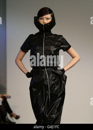 Bernard Chandran passerella - London Fashion Week Foto Stock