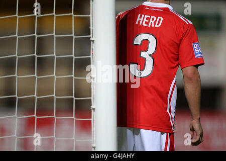 Calcio - Blue Square Premier League - Cambridge United v Ebbsleet United - R Costings Abbey Stadium. John Herd, Ebbsfleet Uniti Foto Stock