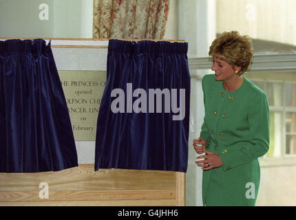 Diana, Principessa del Galles apre la Wolfson Children's Cancer Unit nel Royal Marsden Hospital di Sutton, Surrey Foto Stock