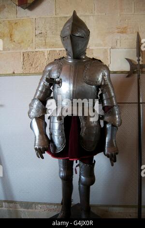 Corpo pieno armor nel castello di Segovia in Spagna Foto Stock