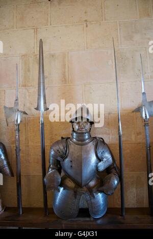 Corpo pieno armor nel castello di Segovia in Spagna Foto Stock