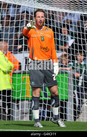 Calcio - Npower Football League Two - Burton Albion v Plymouth Argyle - Pirelli Stadium. Jake Cole, portiere di Plymouth Argyle Foto Stock