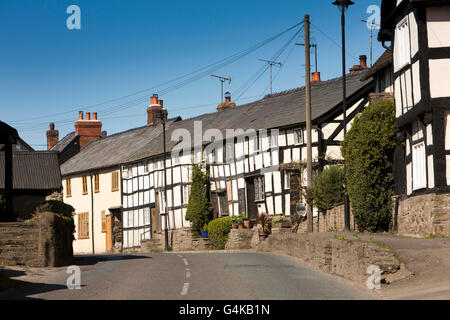 Regno Unito, Inghilterra, Herefordshire, Pembridge, East Street, medievale le case con la struttura in legno Foto Stock