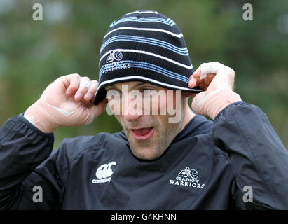 Rugby Union - Glasgow Warriors Training Session - Scuola Strathallan. John Barclay dei Warriors di Glasgow durante una sessione di addestramento alla scuola di Strathallan, Perth, Scozia. Foto Stock