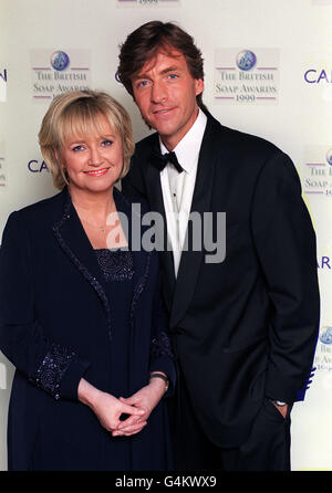 I relatori della televisione Richard Madeley e Judy Finnigan, co-ospiti dei British SOAP Awards a Londra. Foto Stock