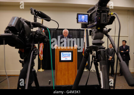 Il senatore Bernie Sanders - Modesto, CA Conferenza Stampa Foto Stock