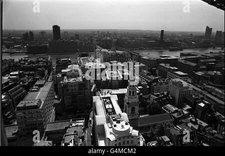 233875-2 23.08.89 ST BRIDES CHURCH, FLEET STREET Foto Stock