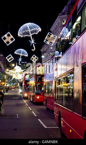 Il sabato interruttore su Oxford Street le luci di Natale - Londra Foto Stock