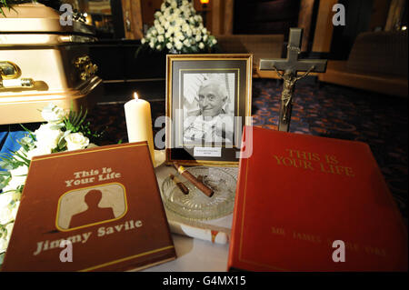 Sir Jimmy Savile muore Foto Stock