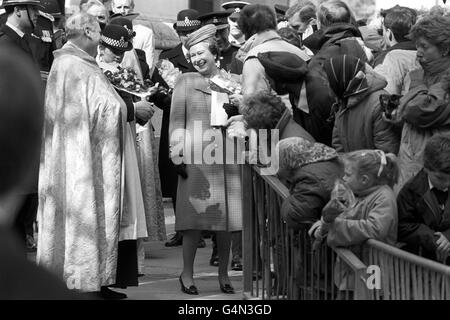 Royalty - Maundy cerimonia - Cattedrale di S. Filippo, Birmingham Foto Stock