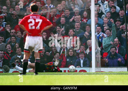 Calcio - FA Cup - Round 6 - Manchester United v Queens Park Rangers - Old Trafford Foto Stock