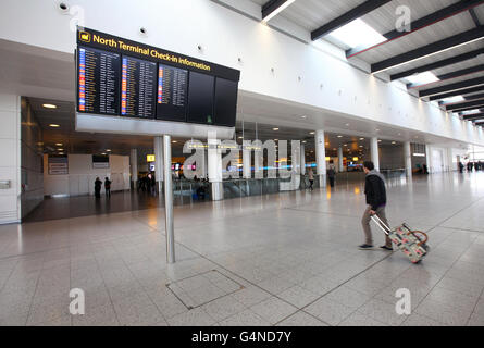 L' Aeroporto di Gatwick North Terminal apertura di estensione Foto Stock